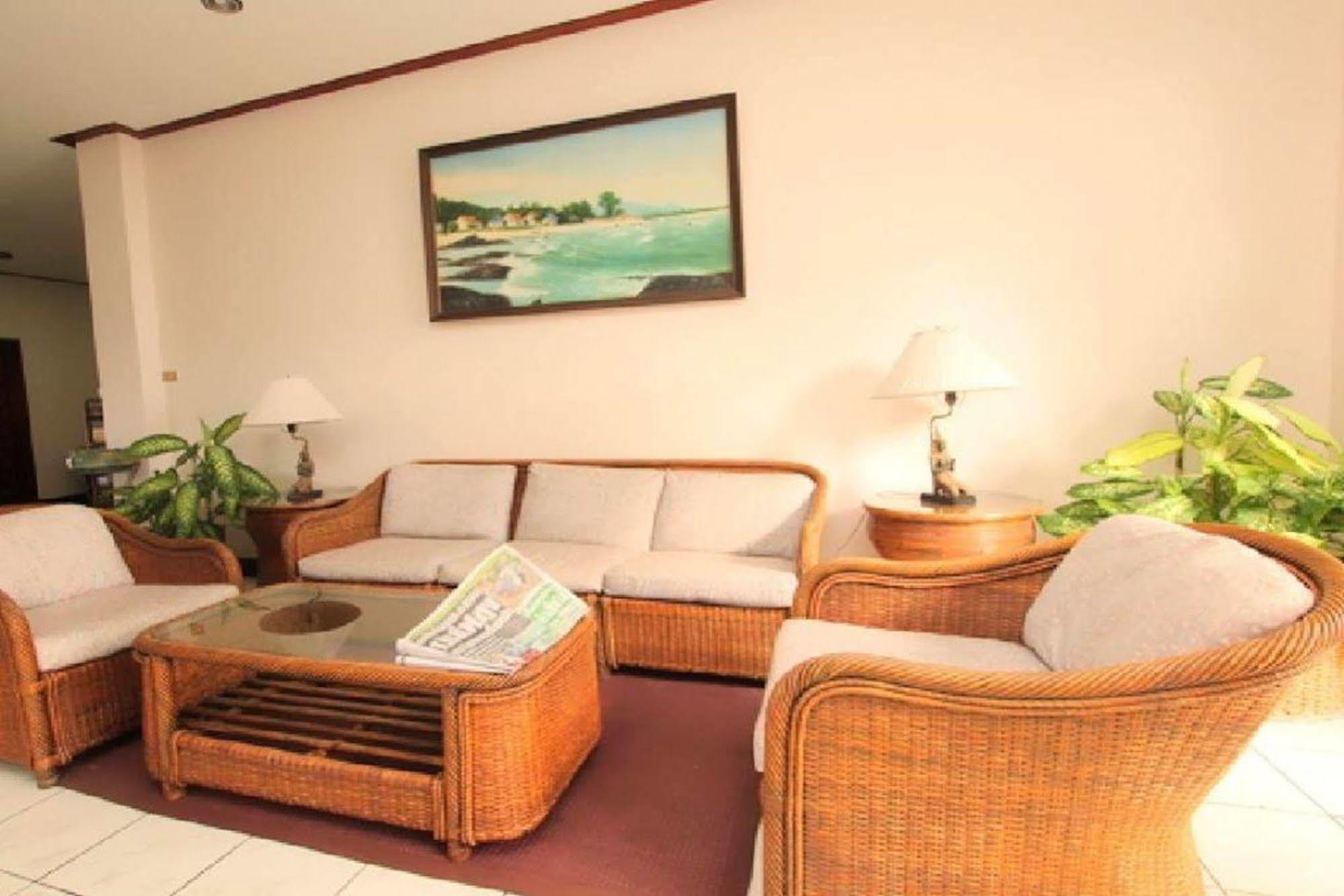 Baanbusarin Hotel Hua Hin Exterior foto